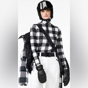 Goldbergh Woody Cabin Flannel Print Ski Pully NWT XS Base Layer